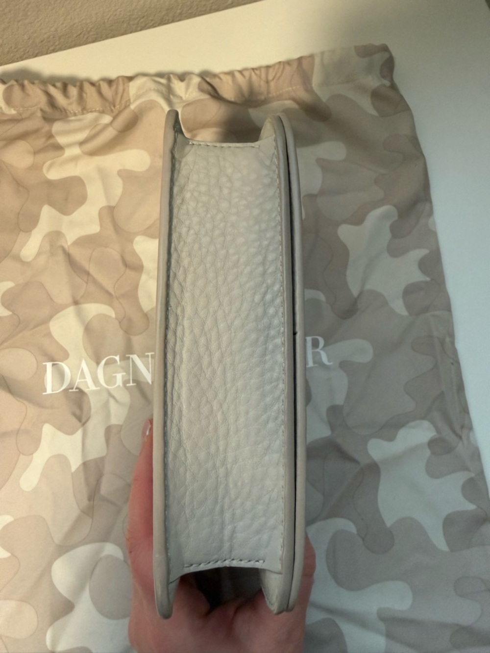 Dagne Dover Cream Leather Crossbody Bag - Picture 5 of 13